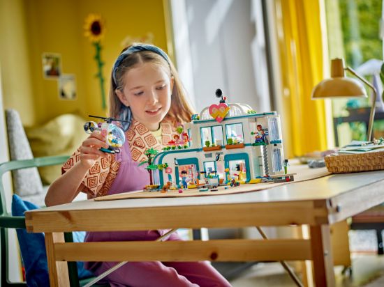 Picture of LEGO Friends 42621 Heartlake City Hospital Set