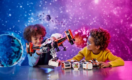 Picture of LEGO City 60433 Modular Space Station
