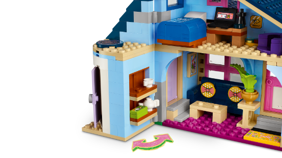 LEGO Friends 42620 Olly and Paisley's Family Houses