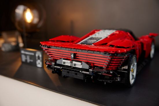 Picture of LEGO Technic 42143 Ferrari Daytona