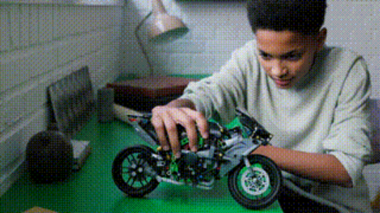 Picture of LEGO Technic 42170 Kawasaki Ninja H2R Motorcycle