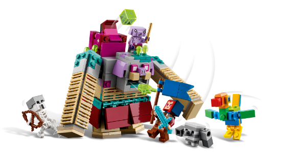 LEGO Minecraft 21257 Legends The Devourer Showdown