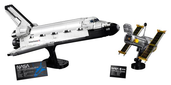 Picture of LEGO Icons 10283 NASA Space Shuttle Discovery