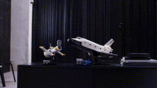 Picture of LEGO Icons 10283 NASA Space Shuttle Discovery