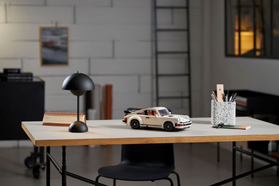 Picture of LEGO Icons 10295 Porsche 911