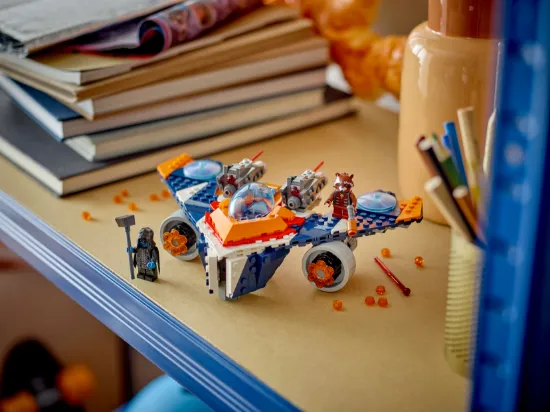 LEGO Super Heroes 76278 Rocket's Warbird vs. Ronan