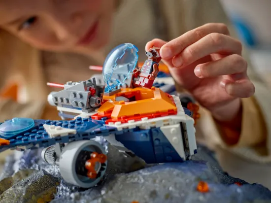 playing LEGO Super Heroes 76278 Rocket's Warbird vs. Ronan