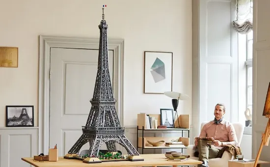 LEGO Icons 10307 Eiffel Tower