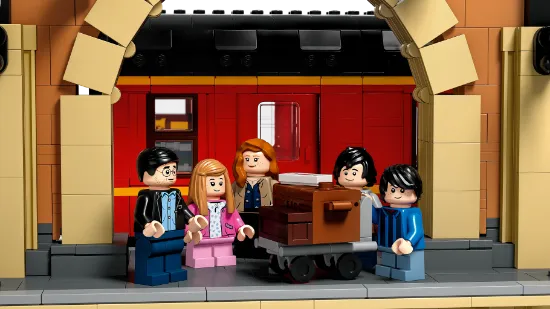 Picture of LEGO Harry Potter 76405 Hogwarts Express