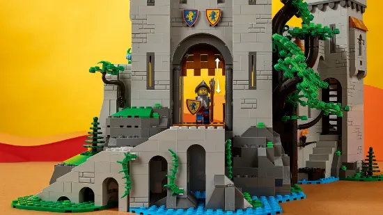 Picture of LEGO Icons 10305 Lion Knights' Castle