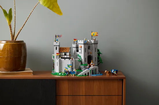 Picture of LEGO Icons 10305 Lion Knights' Castle