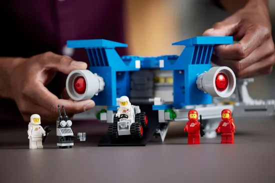 Picture of LEGO Icons 10497 Galaxy Explorer