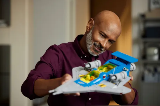 Picture of LEGO Icons 10497 Galaxy Explorer
