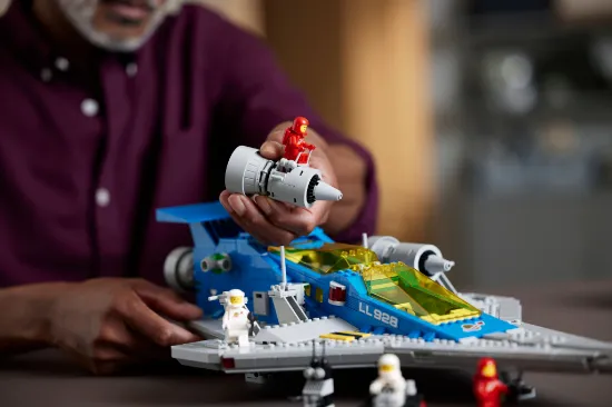 Picture of LEGO Icons 10497 Galaxy Explorer