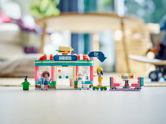 Picture of LEGO Friends 41728 Heartlake Downtown Diner