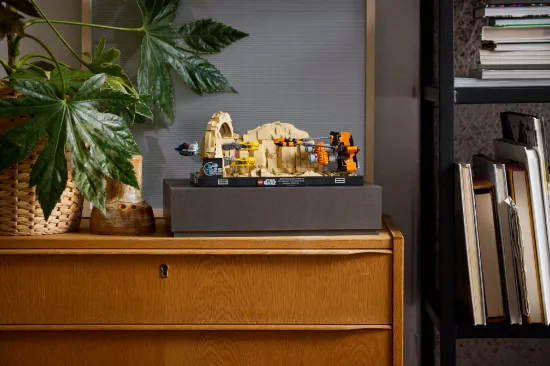 Picture of LEGO Star Wars 75380 Mos Espa Podrace Diorama Set