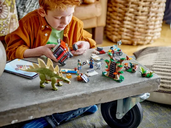 playing LEGO Jurassic World 76965 Dinosaur Missions: Stegosaurus Discovery