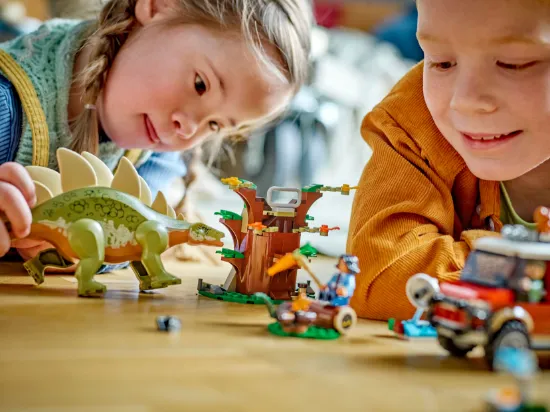 playing LEGO Jurassic World 76965 Dinosaur Missions: Stegosaurus Discovery