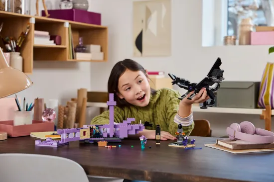 Picture of LEGO Minecraft 21264 The Ender Dragon and End Ship