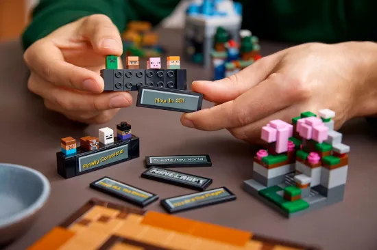 Picture of LEGO Minecraft 21265 The Crafting Table