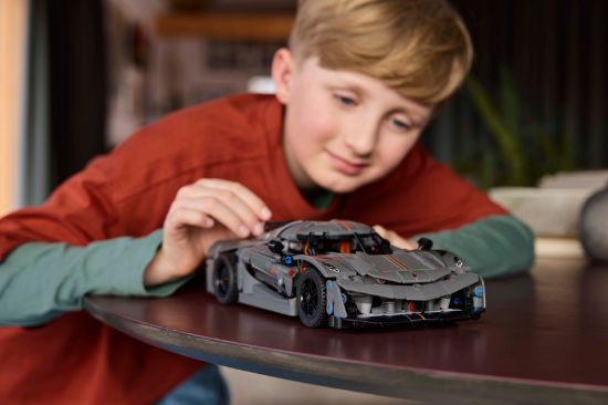 Picture of LEGO Technic 42173  Koenigsegg Jesko