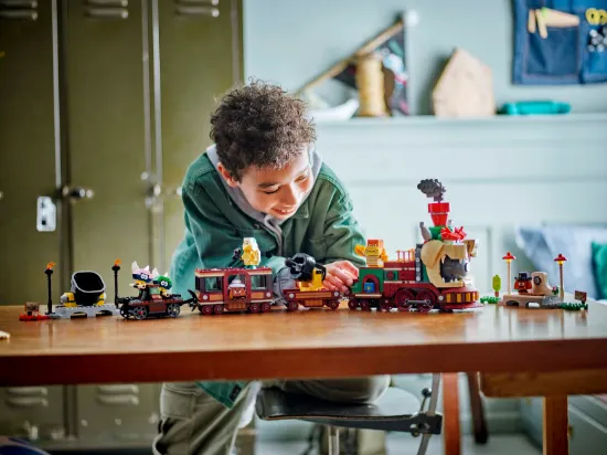 Picture of LEGO Super Mario 71437 The Bowser Express Train V29