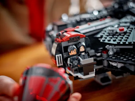 Picture of  LEGO Star Wars 75389 The Dark Falcon
