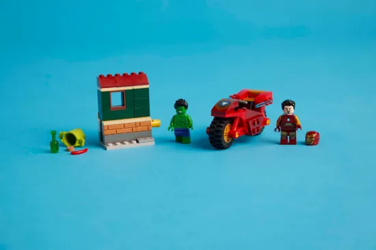 Picture of LEGO Super Heroes Marvel 76287 Iron Man with Bike and The Hulk