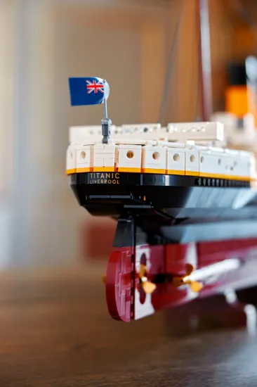 Picture of LEGO Icons 10294 Titanic 
