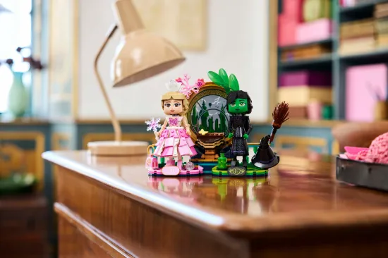 Picture of LEGO Wicked 75682 Elphaba & Glinda Figures