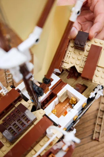Picture of LEGO Icons 10335 The Endurance