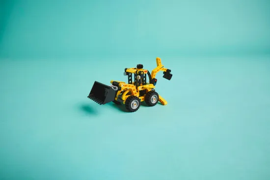 LEGO Technic 42197 Backhoe Loader 