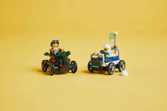 Picture of LEGO City 60459 Aeroplane vs. Hospital Bed Race Car Pack