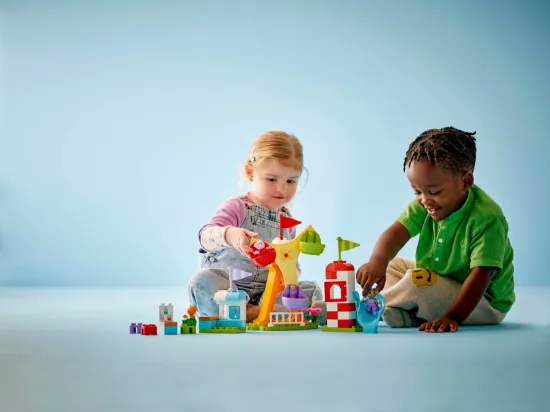 Picture of LEGO DUPLO 10453 Peppa Pig Funfair