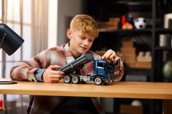Picture of LEGO Technic 42203 Tipping Dump Truck
