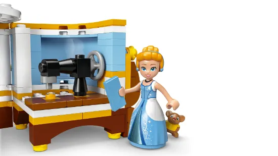 Picture of LEGO Disney 43268 Lilo and Stitch Beach House