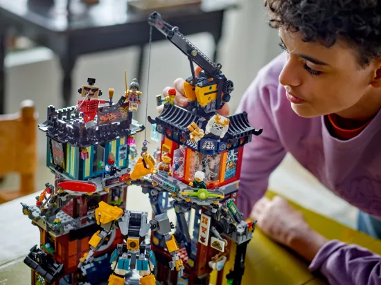 playing LEGO Ninjago 71837 City Workshops