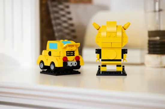 Picture of LEGO BrickHeadz 40804 Transformers Bumblebee Robot & Vehicle