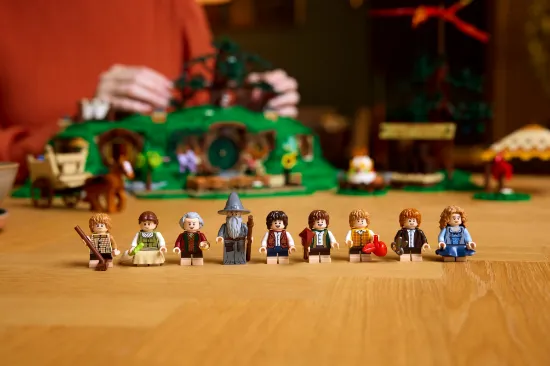 Picture of LEGO Icons 10354 The Lord of the Rings: The Shire