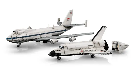 Picture of LEGO Icon 10360 Shuttle Carrier Aircraft
