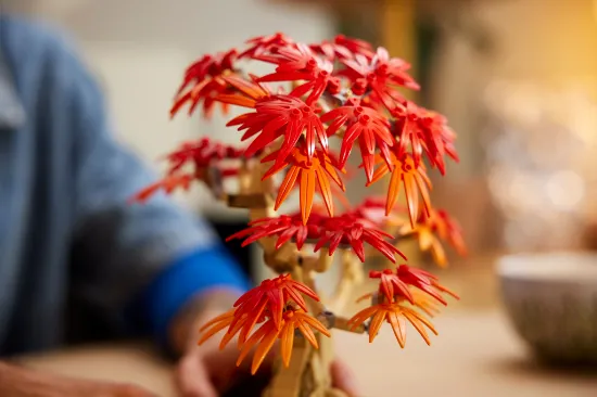 Picture of LEGO Botanicals 10348 Japanese Red Maple Bonsai Tree
