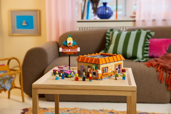 Picture of LEGO Icons 10352 The Simpsons™: Krusty Burger