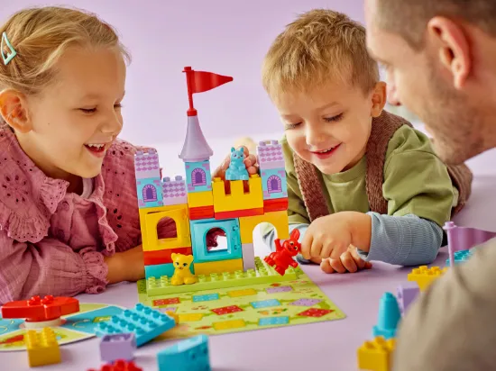 Picture of LEGO DUPLO 10450 Hopsy’s Castle Game