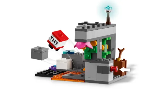 Picture of LEGO Minecraft 21274 The Warden Encounter