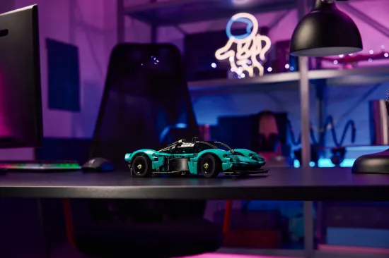 Picture of LEGO Technic 42208 Aston Martin Valkyrie