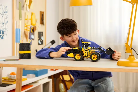 Picture of LEGO Technic 42209 Volvo L120 Electric Wheel Loader