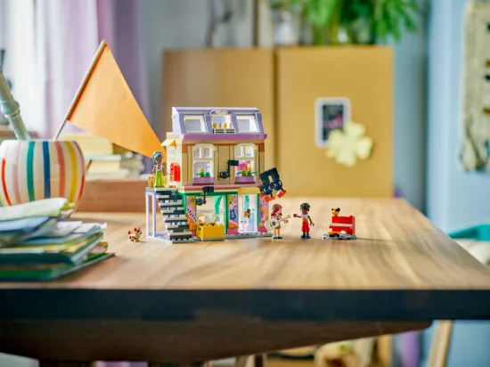 Picture of LEGO Friends 42653 Music Store & Apartment