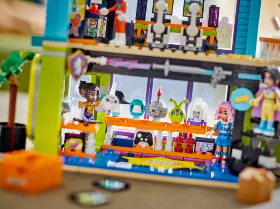 Picture of LEGO Friends 42674 Comic Book & Game Store