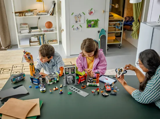 Picture of LEGO City 60473The City Tower