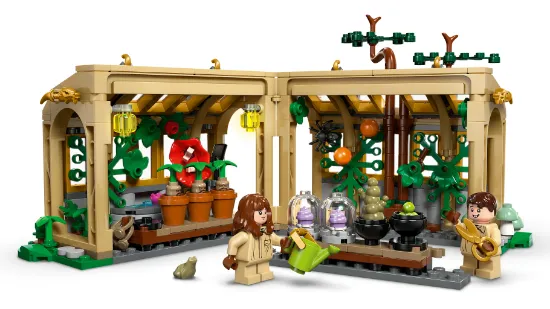 Picture of LEGO Harry Potter 76445 Hogwarts™ Castle: Herbology Class